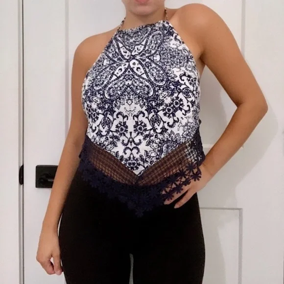 GUESS Backless Halter Top - Picture 3 of 5